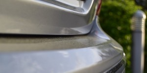 Beitragsbild des Blogbeitrags Blütenstaub vom Auto entfernen, Tipps!