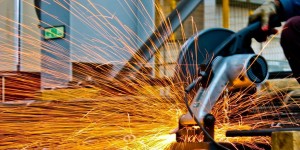Beitragsbild des Blogbeitrags Mensch und Cobot – kollaborative Roboter im Alltag