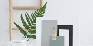 Beitragsbild des Blogbeitrags Moderne und individuelle Wandbilder auf Keilrahmen mit Material-Resten