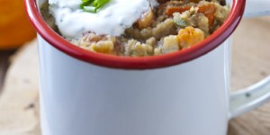 Beitragsbild des Blogbeitrags Schneller Linseneintopf mit Kürbis 