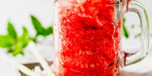 Beitragsbild des Blogbeitrags Granita Eis mit Wassermelone