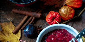 Beitragsbild des Blogbeitrags Pflaumenmarmelade mit Zimt, Sternanis und Vanilleschote