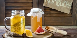 Beitragsbild des Blogbeitrags Kombucha – Superkräfte im Glas 