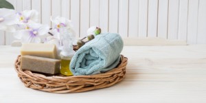 Beitragsbild des Blogbeitrags 10 Tipps für eine natürliche Hautpflege
