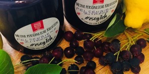 Beitragsbild des Blogbeitrags Felsenbirnen-Zitronen-Marmelade