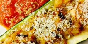 Beitragsbild des Blogbeitrags Gefüllte Wildreis-Zucchini 