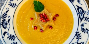 Beitragsbild des Blogbeitrags Gelbe Rübe-Kartoffel-Suppe 