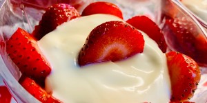 Beitragsbild des Blogbeitrags Erdbeer-Tiramisu