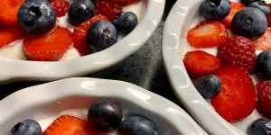 Beitragsbild des Blogbeitrags Frozen Berry Yoghurt