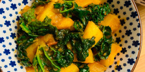 Beitragsbild des Blogbeitrags Grünkohl-Kartoffel-Curry