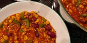 Beitragsbild des Blogbeitrags Veganes Chili 