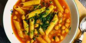Beitragsbild des Blogbeitrags Feurige Kichererbsensuppe