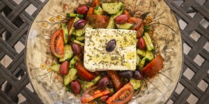 Beitragsbild des Blogbeitrags Traditioneller Griechischer Salat 