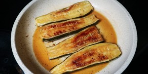 Beitragsbild des Blogbeitrags Zucchine al Vino 