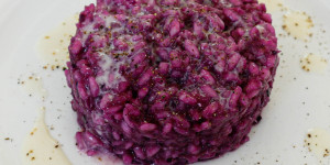 Beitragsbild des Blogbeitrags Rotkrautrisotto mit Parmesansoße