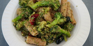 Beitragsbild des Blogbeitrags Brokkoli-Sardellen-Pasta