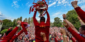Beitragsbild des Blogbeitrags Champions-League-Parade: So reagieren Spieler und Trainer