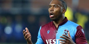 Beitragsbild des Blogbeitrags Sturridge bis zum Sommer 2020 weltweit gesperrt