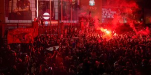 Beitragsbild des Blogbeitrags Dejan Lovren brach interne Corona-Regeln, um mit Fans zu feiern