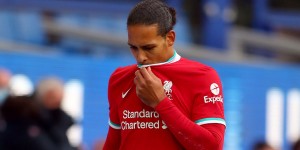 Beitragsbild des Blogbeitrags Nach Brutalo-Foul: Virgil van Dijk muss unters Messer – Leichte Entwarnung bei Thiago 