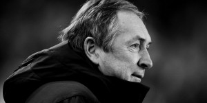 Beitragsbild des Blogbeitrags Triple-Sieger Gérard Houllier im Alter von 73 Jahren verstorben
