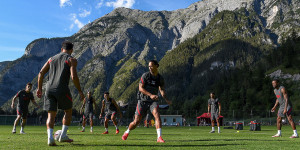 Beitragsbild des Blogbeitrags Liverpool schlägt erneut Trainingslager in Österreich auf