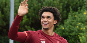 Beitragsbild des Blogbeitrags Liverpool verlängert langfristig mit Alexander-Arnold 