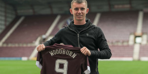 Beitragsbild des Blogbeitrags Erneute Leihe: Woodburn wechselt bis Saisonende zu Hearts
