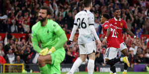 Beitragsbild des Blogbeitrags Fehlstart perfekt: Liverpool unterliegt Manchester United 