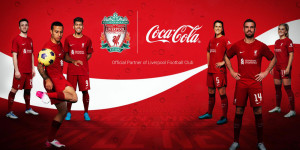 Beitragsbild des Blogbeitrags Coca-Cola und Liverpool gehen Partnerschaft ein 