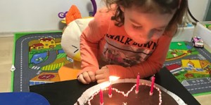 Beitragsbild des Blogbeitrags Mama der Party-Schreck