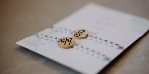 Beitragsbild des Blogbeitrags Armbänder aus Holzrestln: Restl
