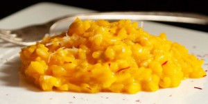 Beitragsbild des Blogbeitrags RISOTTO ALLA MILANESE 