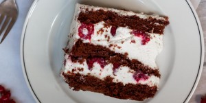 Beitragsbild des Blogbeitrags Schneewittchen-Torte 