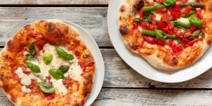 Beitragsbild des Blogbeitrags Neapolitanische Pizza mit Kranz