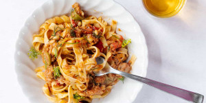 Beitragsbild des Blogbeitrags Pasta mit Thunfisch nach liparischer Art