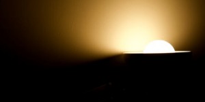 Beitragsbild des Blogbeitrags Warum du mit einen Lichtwecker voller Energie in den Tag startest