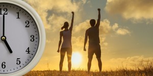 Beitragsbild des Blogbeitrags Erfahrungsbericht: 5 Uhr Club | 66 Tage um 5.00 aufstehen