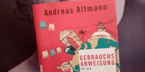 Beitragsbild des Blogbeitrags Wohnzimmer-Trip: Gebrauchsanweisung für die Welt