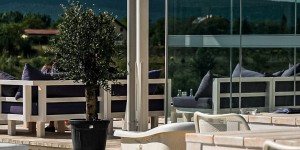 Beitragsbild des Blogbeitrags Himmelblau – Beach Club mit Ibiza-Flair