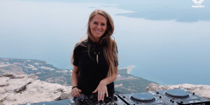 Beitragsbild des Blogbeitrags Nora En Pure Freqways Flight to Brac Island