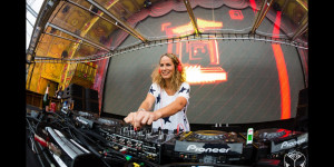 Beitragsbild des Blogbeitrags Classic: Monika Kruse at Tomorrowland 2015
