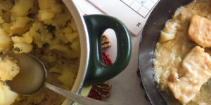 Beitragsbild des Blogbeitrags GEBRATENER FISCH MIT LAUCH UND PETERSIL-ERDÄPFELN