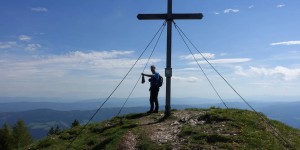 Beitragsbild des Blogbeitrags Eine Wanderrunde über das Scharfe Eck 