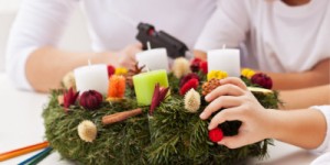 Beitragsbild des Blogbeitrags Advent mit kleinen Kindern 