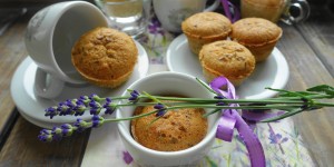 Beitragsbild des Blogbeitrags Mini – Muffins mit Lavendelblüten und Mandeln 