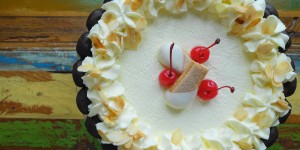 Beitragsbild des Blogbeitrags Malakofftorte & die Liebe zur „Backkunst“ vergangener Tage 