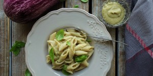 Beitragsbild des Blogbeitrags Vegan mediterran: Penne con crema di melanzane