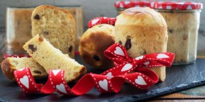 Beitragsbild des Blogbeitrags Italienisch backen für Weihnachten: Mini – Panettone im Glas