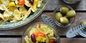 Beitragsbild des Blogbeitrags Italienisch kochen für unterwegs: Pasta fredda e fagioli (vegan) 